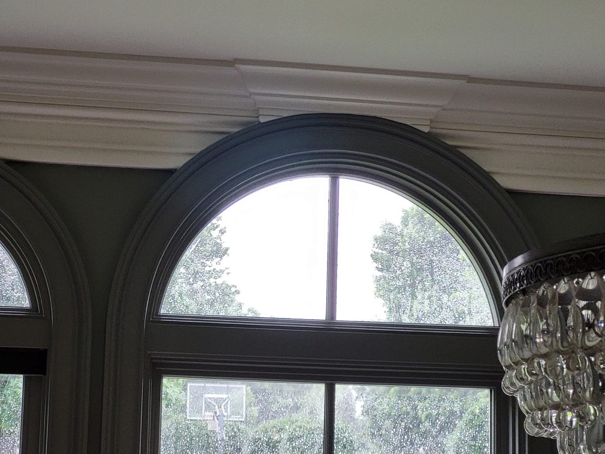 Crown molding and ceiling trim installation